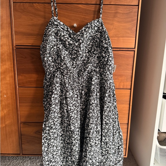 Apricot Lane Black and White Floral Mini Dress - Picture 2 of 9